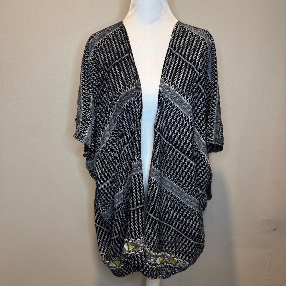 Noonday Patterned Kimono Cardigan Coverup Women’s Onesize Black/white embroidery